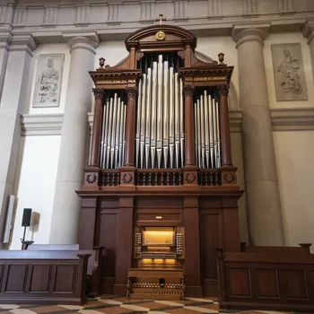 Paul Fritts & Company Opus 44, Christ Chapel, Hillsdale College, Hillsdale, Michigan (photo credit: Emily Davis)