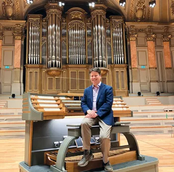 Paul Jacobs at the Kuhn organ in the Tonhalle, Zürich, Switzerland